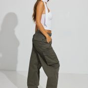100092146_7RW_alt2_1920x2880-1