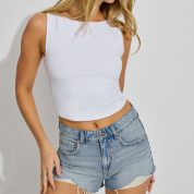 100092377_07I_alt1_1920x2880-1