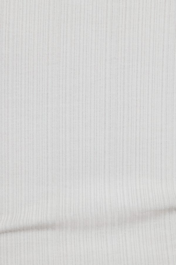 100092574_03G_alt3_1920x2880-1