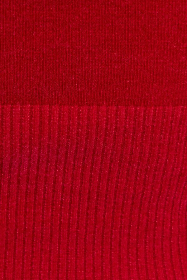 100092627_28T_alt4_1920x2880-1