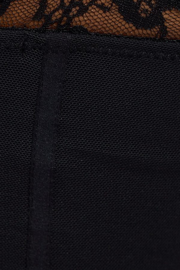 100092699_7T1_alt5_1920x2880-1