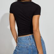100092726_7YP_alt3_1920x2880-1