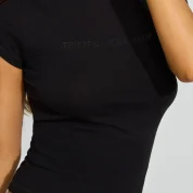 100092726_83Z_1920x2880-1