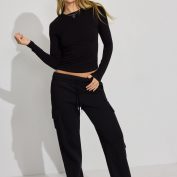 100092727_06V_alt1_1920x2880-1