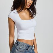 100092728_04N_alt3_1920x2880-1