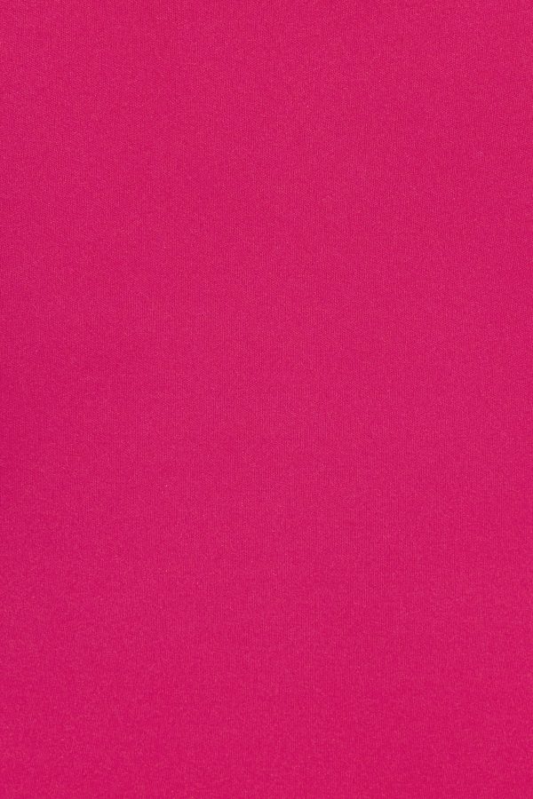 100092730_49Q_alt4_1920x2880-1