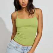 100092730_4KB_1920x2880-1