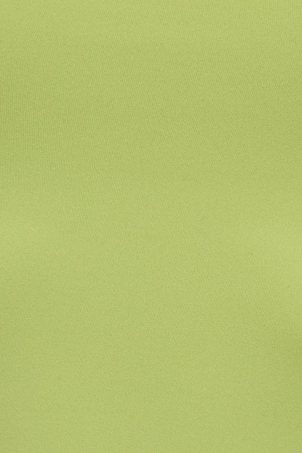 100092730_4KB_alt3_1920x2880-1