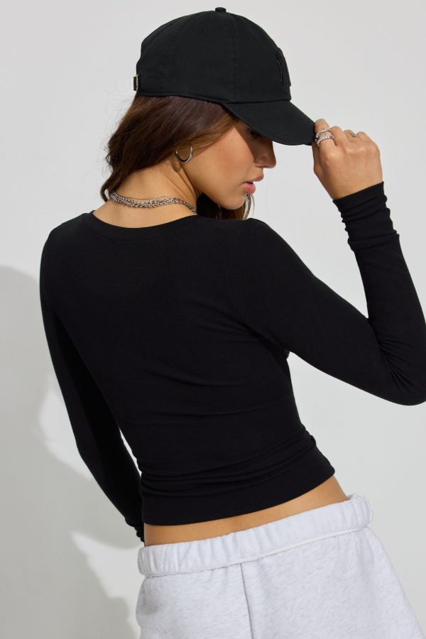 100092921_06V_alt2_1920x2880-1