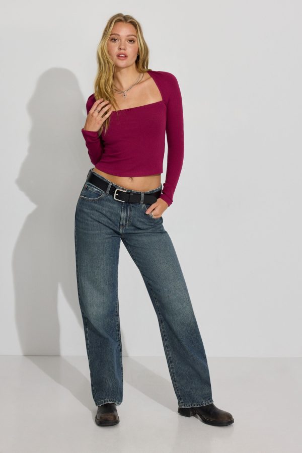 100093002_01D_alt1_1920x2880-1