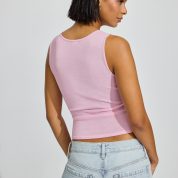 100093035_01K_alt3_1920x2880-1