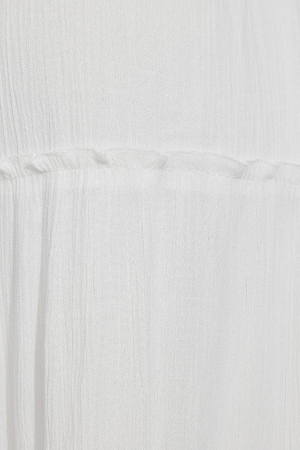 100093092_03G_alt4_1920x2880-1