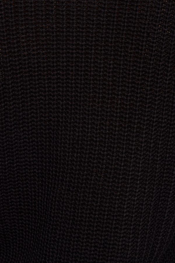 100093266_06V_alt3_1920x2880-1