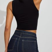 100093537_07K_alt2_1920x2880-1