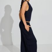 100093687_06G_alt1_1920x2880-1