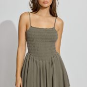 100093823_7TZ_alt2_1920x2880-1