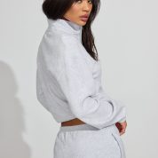 100093924_18X_alt3_1920x2880-1