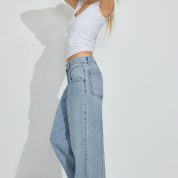 100094085_07I_alt2_1920x2880-1