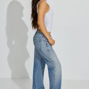 100094300_07J_alt1_1920x2880-2