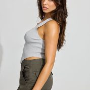 100094333_18X_alt3_1920x2880-1