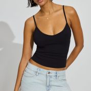 100094337_07H_alt1_1920x2880-2