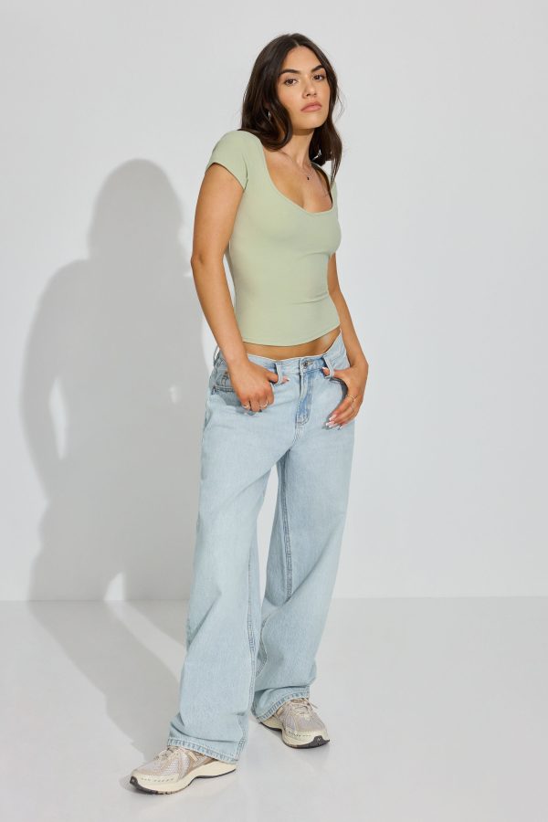 100094457_3V5_alt1_1920x2880-1