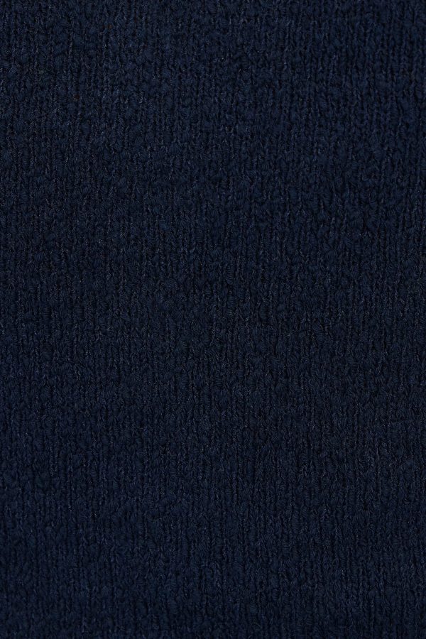 100094617_06G_alt3_1920x2880-1
