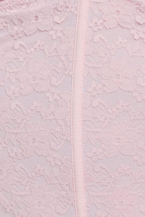 100094709_01K_alt5_1920x2880-1