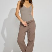 100094764_7YD_alt2_1920x2880-1