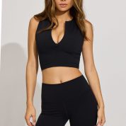 100094990_06V_1920x2880-1