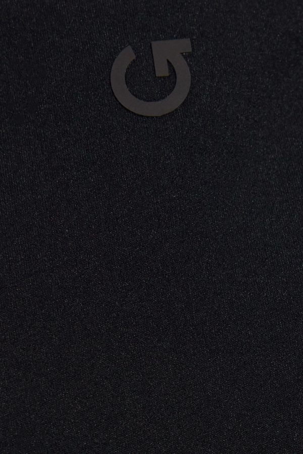 100094990_06V_alt5_1920x2880-1