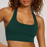 100095129_7N6_alt2_1920x2880-1