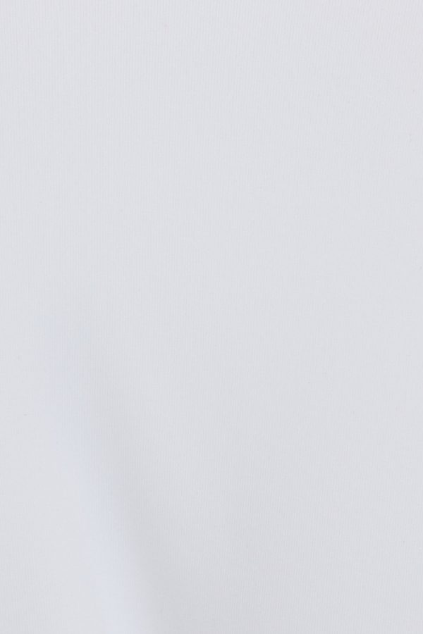 100095185_04N_alt5_1920x2880-1
