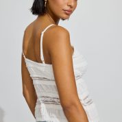 100095224_03G_alt2_1920x2880-1