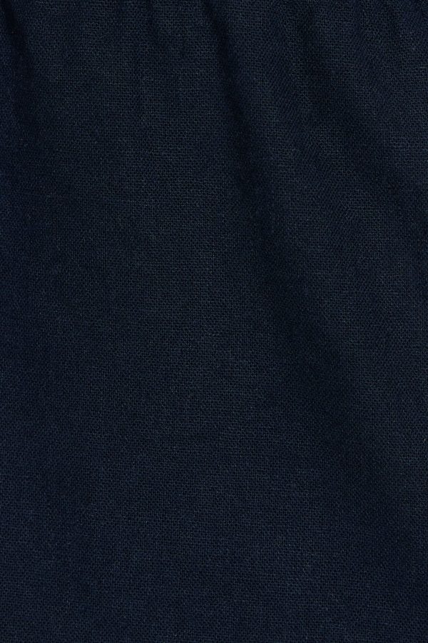 100095377_06G_alt4_1920x2880-1