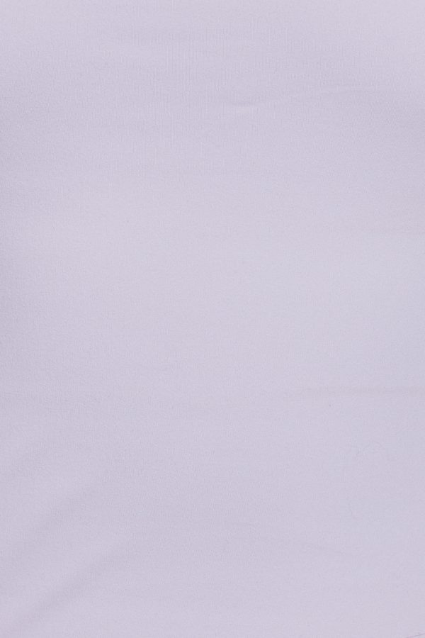 100095729_87X_alt3_1920x2880-1