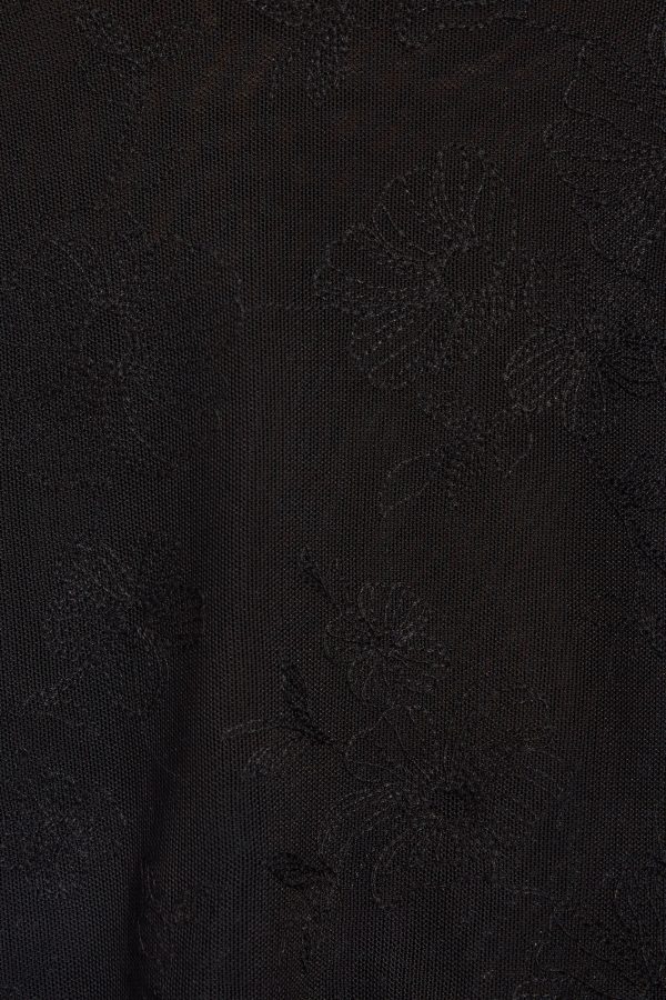 100095811_7ZM_alt4_1920x2880-2
