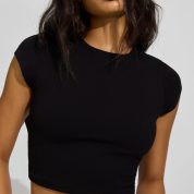 100095848_06V_alt2_1920x2880-1