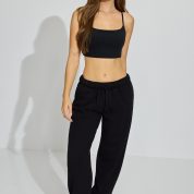 100095883_06V_alt1_1920x2880-1