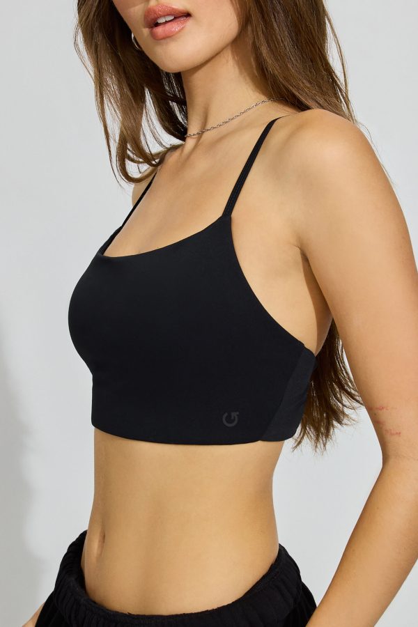 100095883_06V_alt2_1920x2880-1