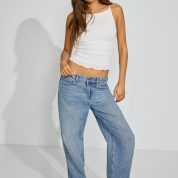100095915_03G_alt2_1920x2880-1