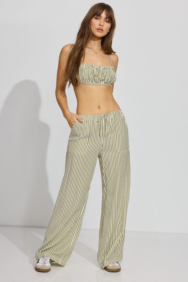 100096063_81T_alt1_1920x2880-1