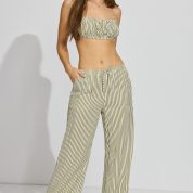 100096063_81T_alt1_1920x2880-1