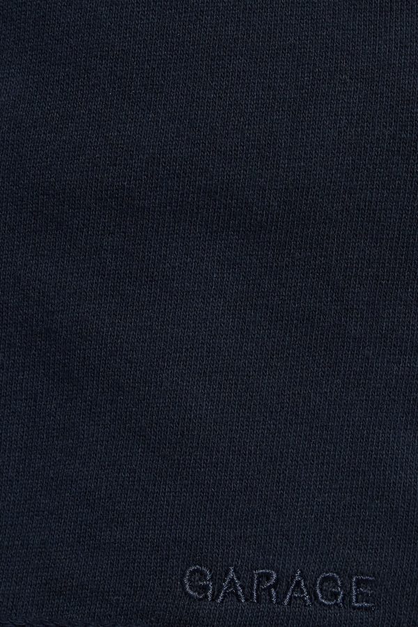 100096128_06G_alt4_1920x2880-1