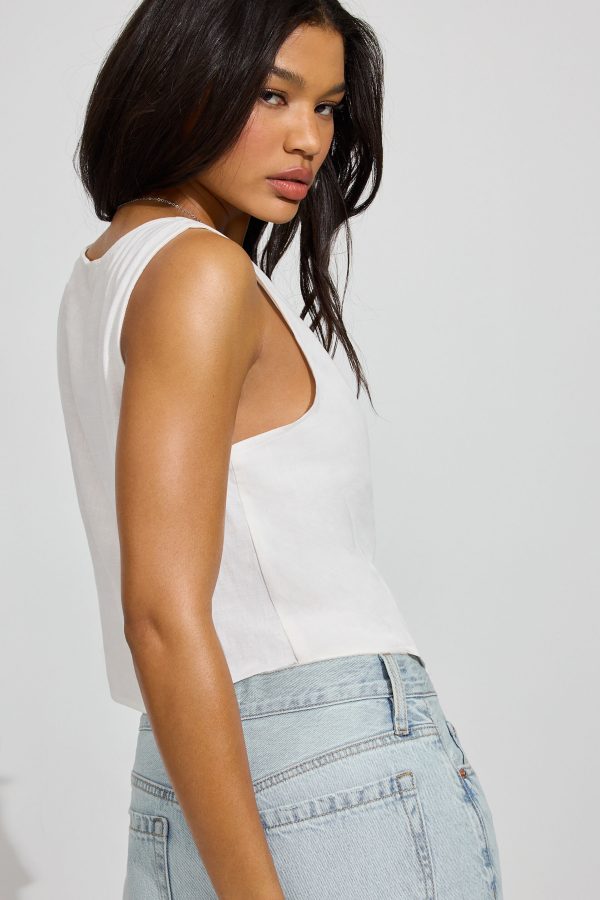 100096200_03G_alt3_1920x2880-2