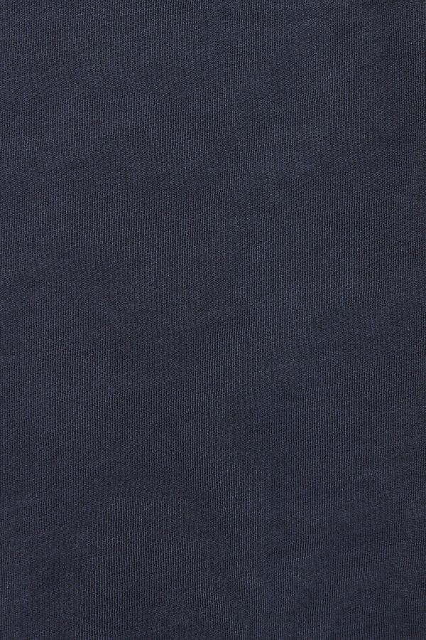 100096763_6AW_alt4_1920x2880-1
