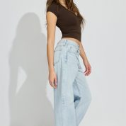 100096847_4DD_alt1_1920x2880-1