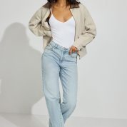 100096848_07I_alt1_1920x2880-2