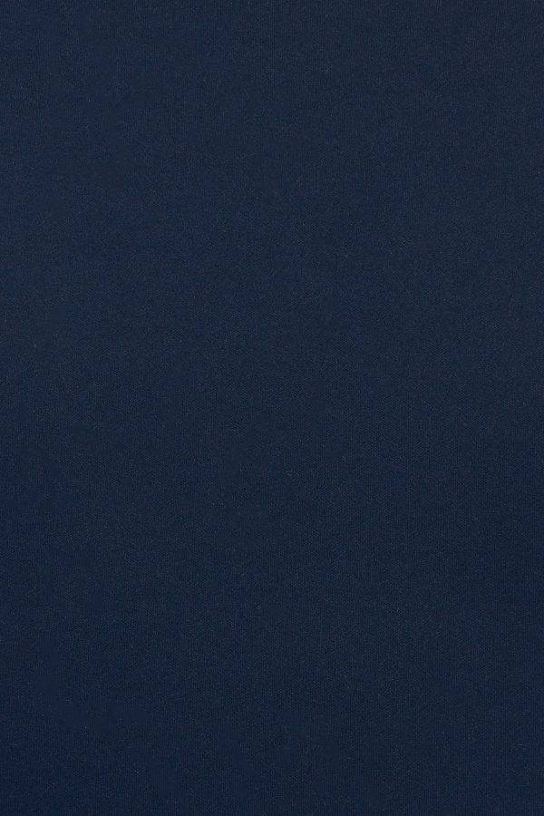100096873_06G_alt4_1920x2880-1