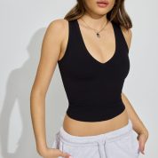 100096877_06V_alt2_1920x2880-1